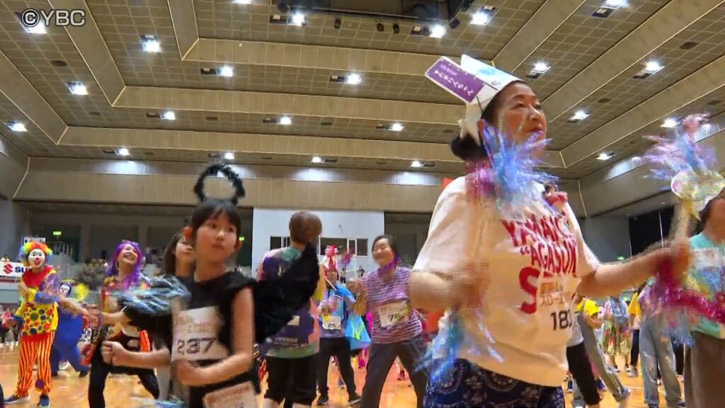 老いも若きも仮装して元気にエアロビック 全日本エアロビックフェスティバル開催 山形県上山市(2026年6月21日掲載)|YBC NEWS NNN 共有