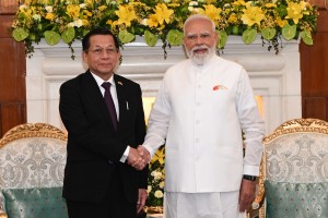ミャンマー軍政トップ、インド首相と会談 – ミャンマー最新ニュース・情報誌－MYANMAR JAPON