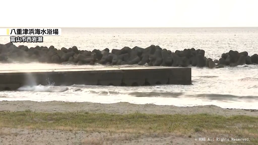 男子中学生が溺れ 救助も死亡確認 富山市の海水浴場
