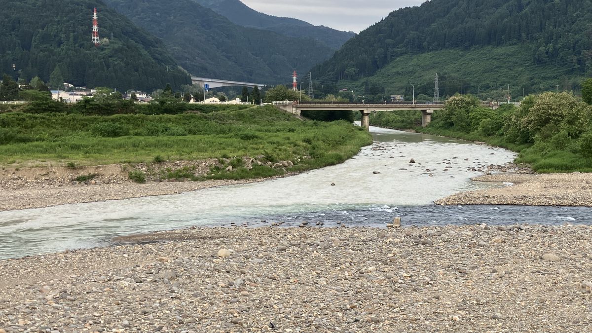 2日から続く米代川の濁り　県の調査で原因はわからず　人の健康に影響のある環境基準は下回る　秋田