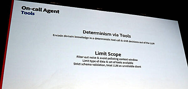 汎用的にLLMを使わずに領域を限定して使う発想