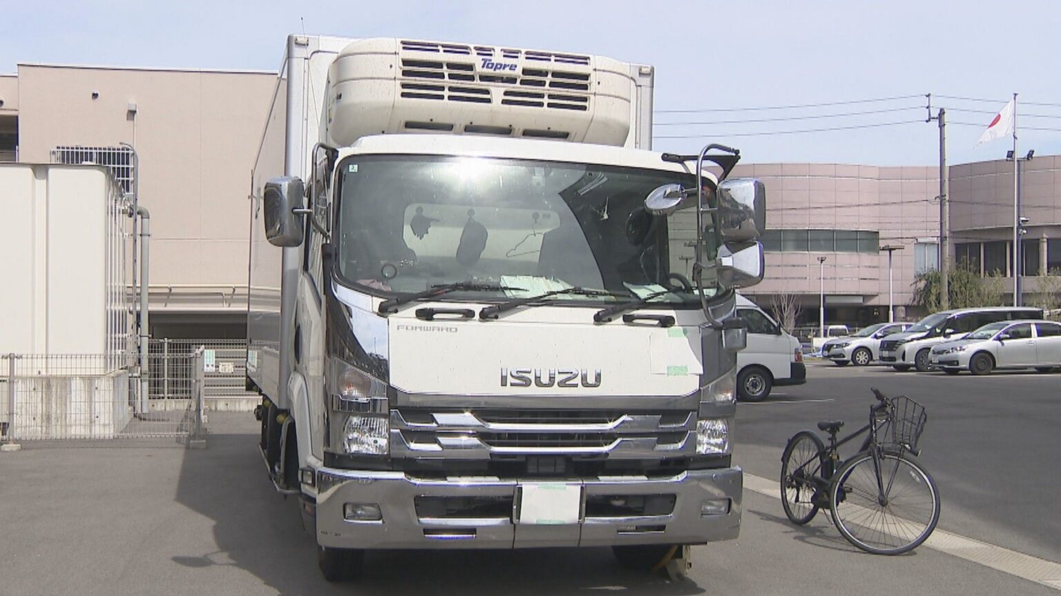 中型トラックにはねられ自転車の57歳男性が死亡 スーパー駐車場に入る際に衝突か 香川・坂出市 | KSBニュース | KSB瀬戸内海放送 中型トラックにはねられ自転車の57歳男性が死亡 スーパー駐車場に入る際に衝突か 香川・坂出市 | KSBニュース | KSB瀬戸内海放送