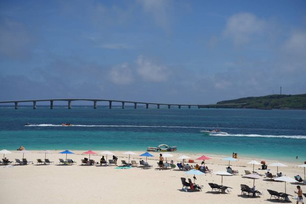 ＼本日梅雨明け／ 太陽、入道雲、ビーチ！夏到来の沖縄【写真・動画、随時更新】