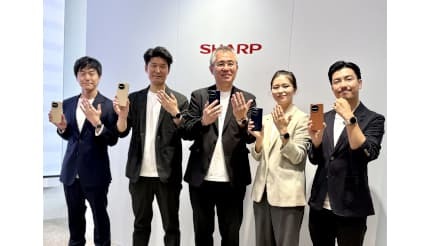 癒やしの「アカリウム」搭載　ハイエンドスマホ「AQUOS R11」 - BCN＋R