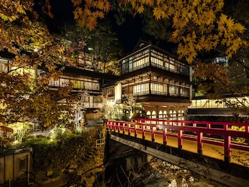 【群馬県の人気ホテル】「四万温泉 積善館本館」は日本最古の木造湯宿建築で歴史に浸るひとときを