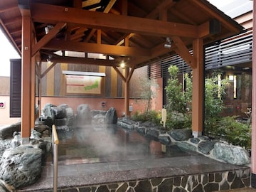 【愛知県の人気スーパー銭湯】「名東温泉 花しょうぶ」は平日820円で楽しめる全館ナノ水の展望温泉とオートロウリュウサウナが自慢の施設
