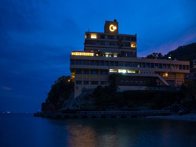 和歌の浦温泉 萬波 MANPA RESORT