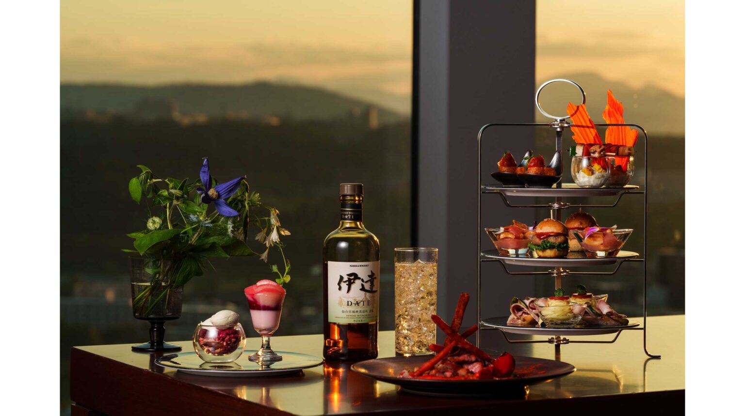 【ウェスティンホテル仙台】伊達な「赤」で決める、真夏のハイティー「DATE High Tea -Summer Red-」 【ウェスティンホテル仙台】伊達な「赤」で決める、真夏のハイティー「DATE High Tea -Summer Red-」