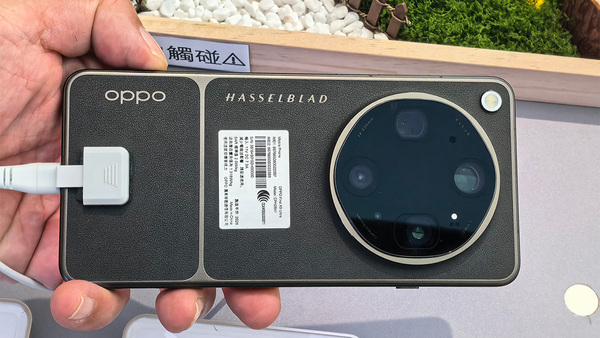 「Xperia 1 VIII」で沸く台北! 台湾の電脳街巡りがディープすぎて物欲が爆発する – 週刊アスキー 「Xperia 1 VIII」で沸く台北! 台湾の電脳街巡りがディープすぎて物欲が爆発する - 週刊アスキー
