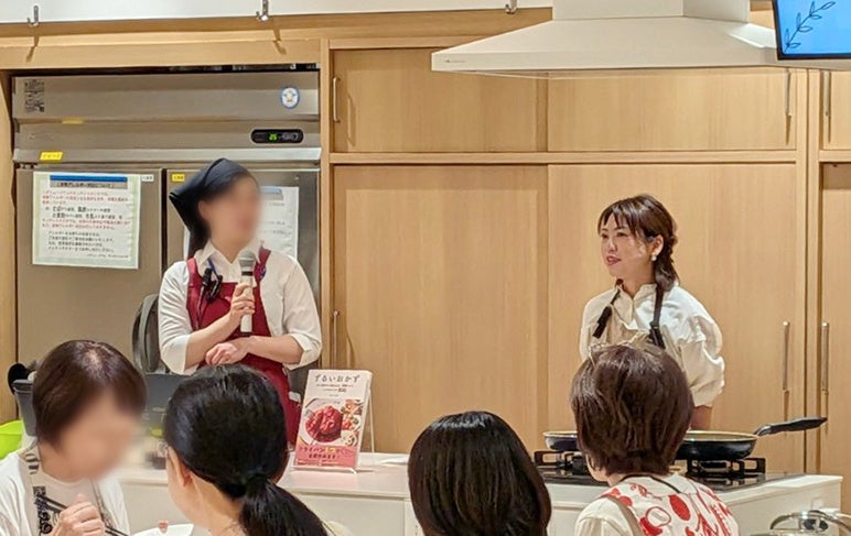 毎日楽できてずるい！洗い物最小限！3児のママ料理家『ふじたかな』の「ワンパン」料理教室 in 大阪ガス ハグミュージアム【イベントレポート】 | 株式会社Carry Onのプレスリリース