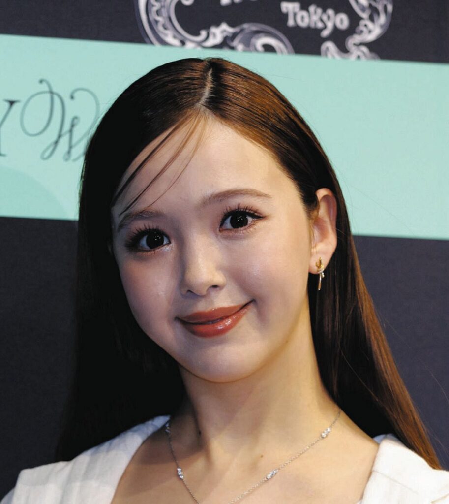 「ほんとに黙ってな!?」藤田ニコル、産後の“体形批判”にファン激怒 本人は「お顔はまんまる 18キロも太ったから」と神対応 – 中日新聞Web 藤田ニコル
