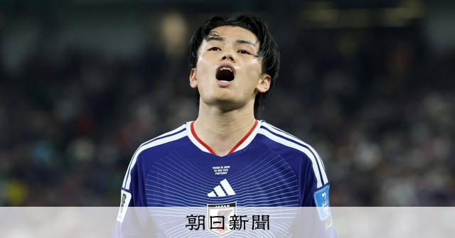 日本が4-0でチュニジア下して初勝利　Ｗ杯初4得点、上田2ゴール [サッカーワールドカップ（W杯）]：朝日新聞