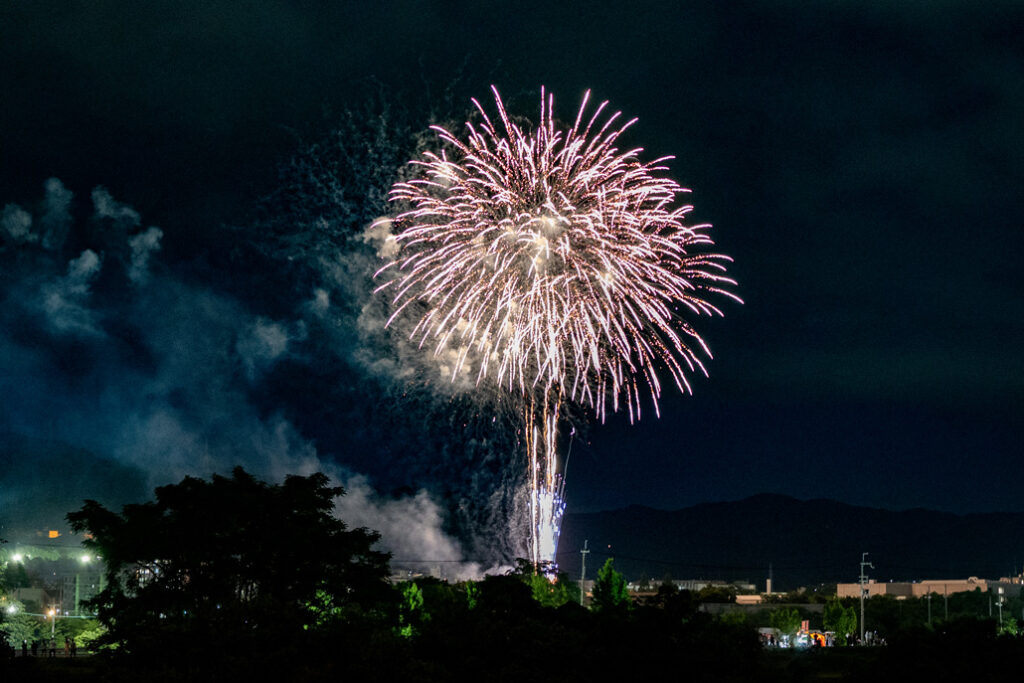 7月20日、「宇治駐屯地納涼夏祭り」が開催予定!打上花火・屋台・盆踊りなど【京都府宇治市/2026】 – ALCO 宇治・城陽 山城地域の情報サイト 「宇治駐屯地納涼夏祭り」の画像