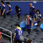 「日本人はなぜゴミを拾う?」 森保一監督が海外メディアに日本文化を紹介「帰る時は来た時よりも美しく」