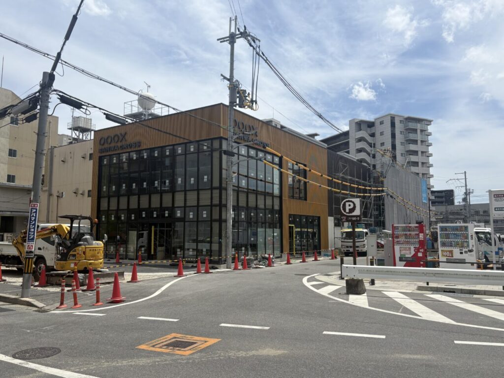 【奈良市】「◯◯◯✕」の看板。大和西大寺駅北口に夏頃、レストランエリアビル「SANWA CROSS」が誕生するそうですよ! | 号外NET 奈良市 【奈良市】「◯◯◯✕」の看板。大和西大寺駅北口に夏頃、レストランエリアビル「SANWA CROSS」が誕生するそうですよ! | 号外NET 奈良市