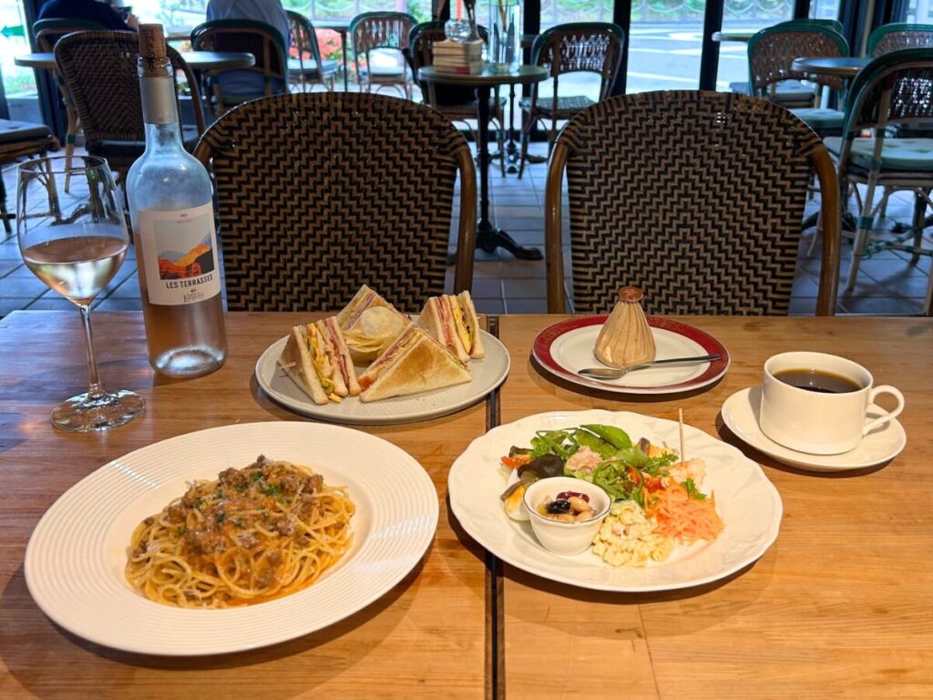 まるでパリ気分！”大人かわいい”ご褒美時間のお洒落カフェ「Le Cafe PARIS CINQ」（宮崎市）
