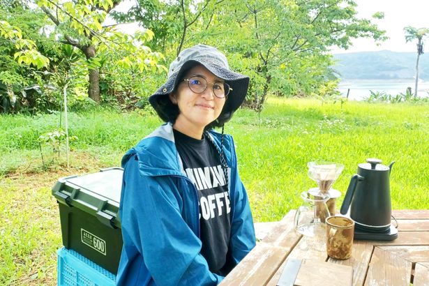 コーヒーで「世界のウチナーンチュ」 東村・ハーモニーファームの比嘉さん 「絆」を表すブレンド販売 ブラジル、ペルー、ハワイ、沖縄産