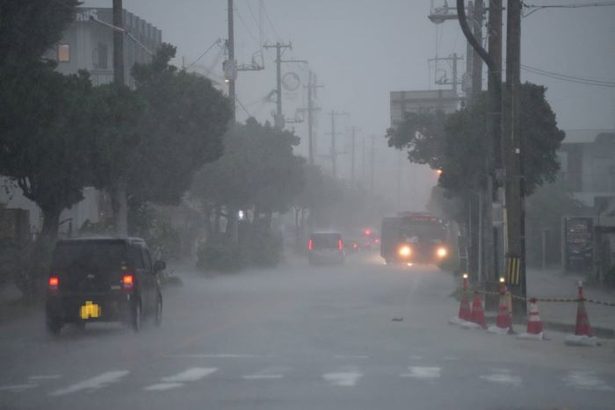 11、12日も警報級大雨の恐れ 沖縄本島、先島