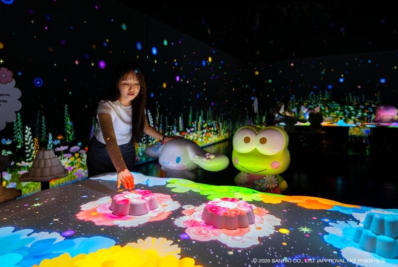 サンリオの体験型展示イベント「ホテルフローリア トーキョー」新宿で、”夢のホテル”の没入空間｜写真1