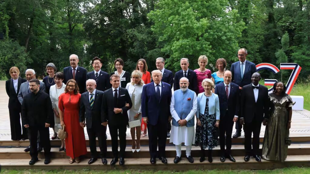 G7首脳が共同宣言で対ロシア制裁強化を明記 ホルムズ海峡、インド太平洋でも立場を確認 – 産経ニュース G7首脳が共同宣言で対ロシア制裁強化を明記 ホルムズ海峡、インド太平洋でも立場を確認 - 産経ニュース