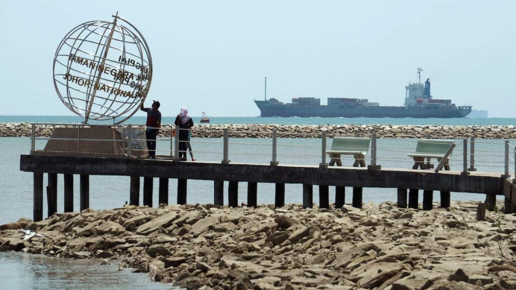 マラッカ封鎖なら打撃は「ホルムズ以上」 米イラン戦が浮き彫りにした海運要衝のリスク – 産経ニュース マラッカ封鎖なら打撃は「ホルムズ以上」 米イラン戦が浮き彫りにした海運要衝のリスク - 産経ニュース
