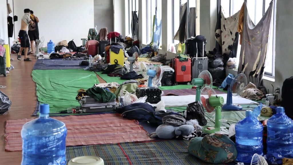 「カンボジアには戻りたくない」 詐欺加担、罪悪感と悔しさ…帰国待つインドネシア人 – 産経ニュース 「カンボジアには戻りたくない」 詐欺加担、罪悪感と悔しさ…帰国待つインドネシア人 - 産経ニュース
