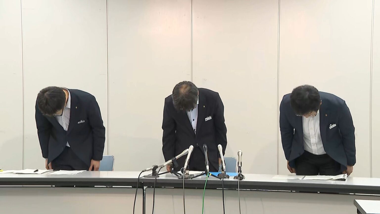 子ども女性相談センターの職員が子どもに暴力「強く当ててしまったかもしれない」 子どもにけがはなし 香川 | KSBニュース | KSB瀬戸内海放送 子ども女性相談センターの職員が子どもに暴力「強く当ててしまったかもしれない」 子どもにけがはなし 香川 | KSBニュース | KSB瀬戸内海放送