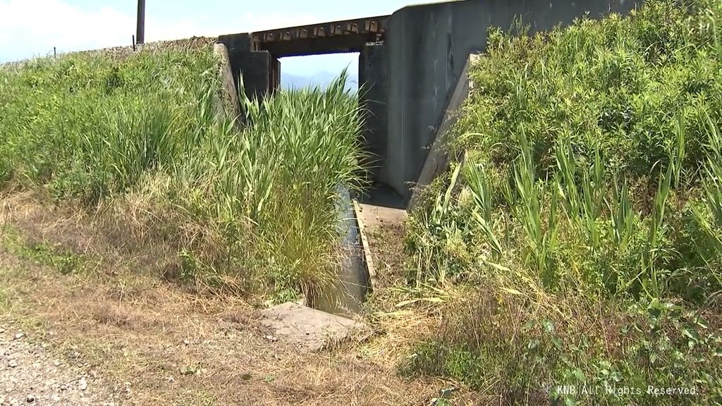 富山市郊外の用水路 男性が倒れた状態で見つかる 病院で死亡確認