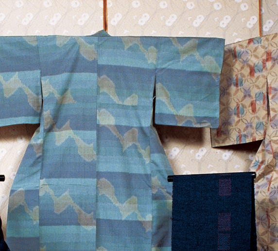 traditional clothing display in a japanese setting 伊勢崎絣