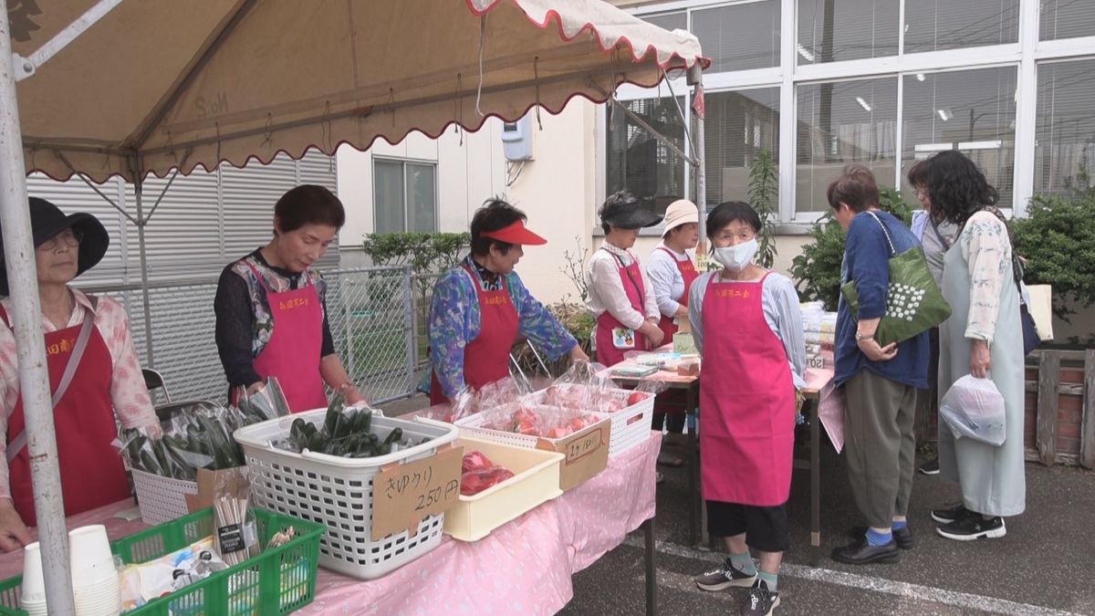 小さなお祭りで絆深める 福井市・森田地区 旬の野菜や炊き込みご飯など販売 福井北商工会女性部