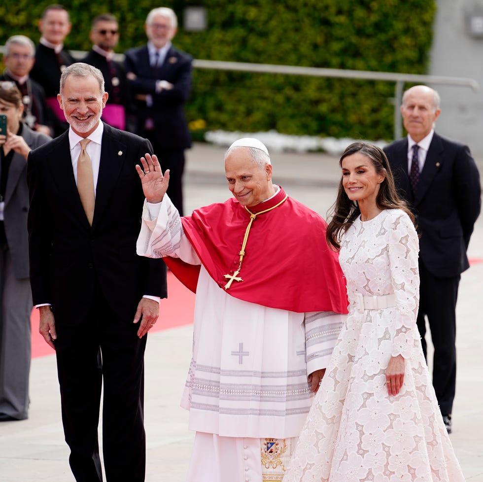 pope leo xiv arrives at adolfo suarez madrid barajas airport