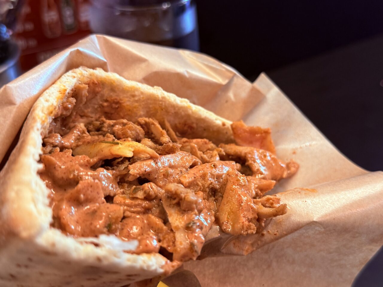 2026年5月30日にオープンした「GABU KEBAB（ガブ ケバブ」のケバブサンド