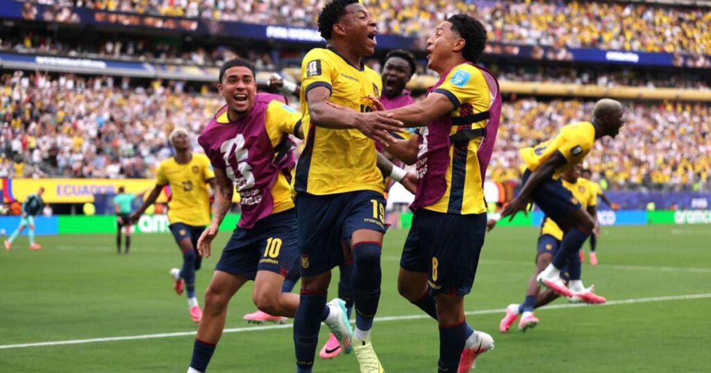 Ecuador 2-1 Germany: Plata completes turnaround to keep World Cup dream alive