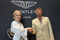 Design Doの高木 佳代表兼CEO（写真左）と、伊ラグジュアリーリビンググループのアンドレア・ジェンティリーニCEO（同右）。