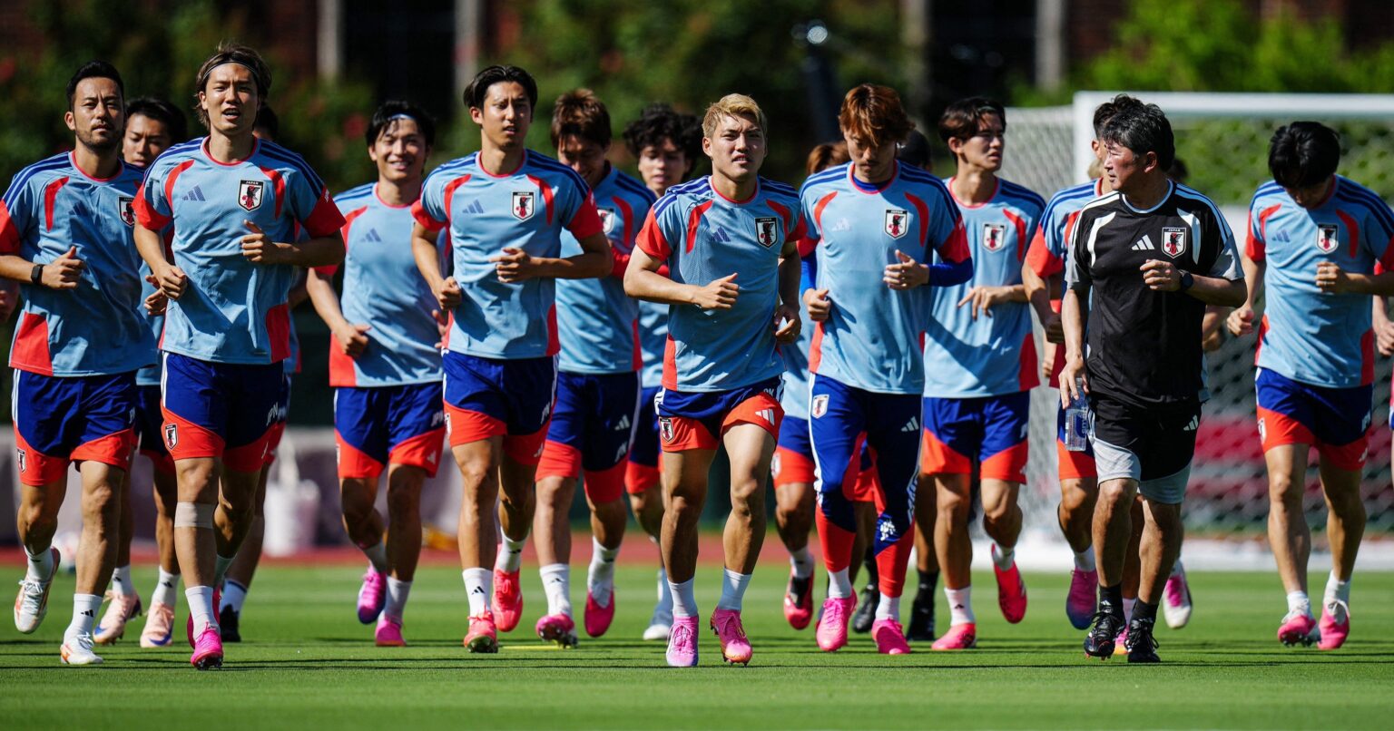 「日本人？ できんのか、こいつら」から欧州でクラブ運営スタート…W杯日本代表に“関係7選手が選出”ベルギー「ナゾの小クラブ」の正体 - サッカー日本代表 - Number Web
