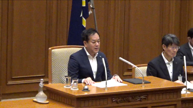大阪市議会で副議長の辞職が認められず留任に “都構想”めぐる維新と自民・公明の対立で議論紛糾