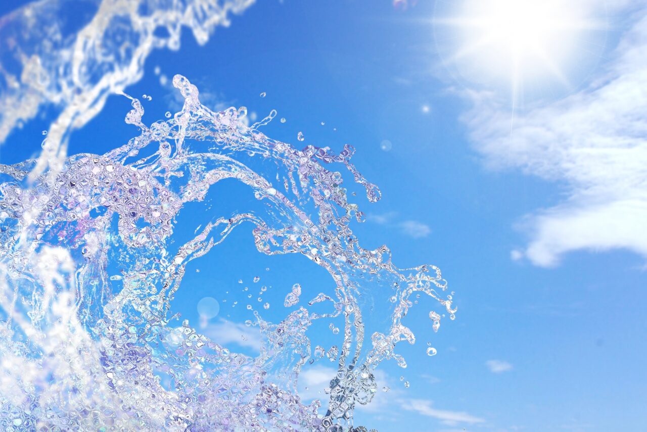 水のイメージ。水しぶき。