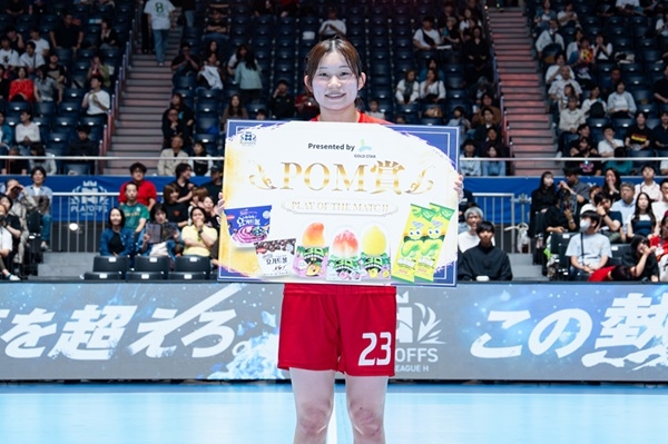 写真 2025/26シーズン日本ハンドボールリーグH女子プレーオフ準決勝ハニービー石川戦でMVPに選ばれたギラソル香川の岡田彩