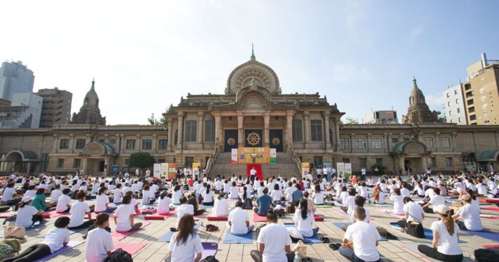 177か国が賛同した国際ヨガの日を築地本願寺で！ 駐日インド大使館"International Day of Yoga 2026"