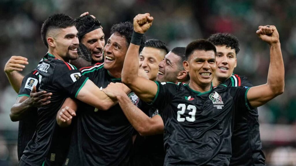 ワールドカップ・デイリー:メキシコがノックアウトステージ進出、カナダは歴史的なワールドカップ初勝利 | SBS Japanese ワールドカップ・デイリー:メキシコがノックアウトステージ進出、カナダは歴史的なワールドカップ初勝利 | SBS Japanese