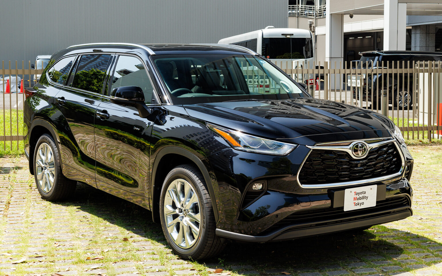 トヨタ、米国生産のSUV「ハイランダー」を全国販売 価格860万円 – Car Watch トヨタ、米国生産のSUV「ハイランダー」を全国販売 価格860万円 - Car Watch