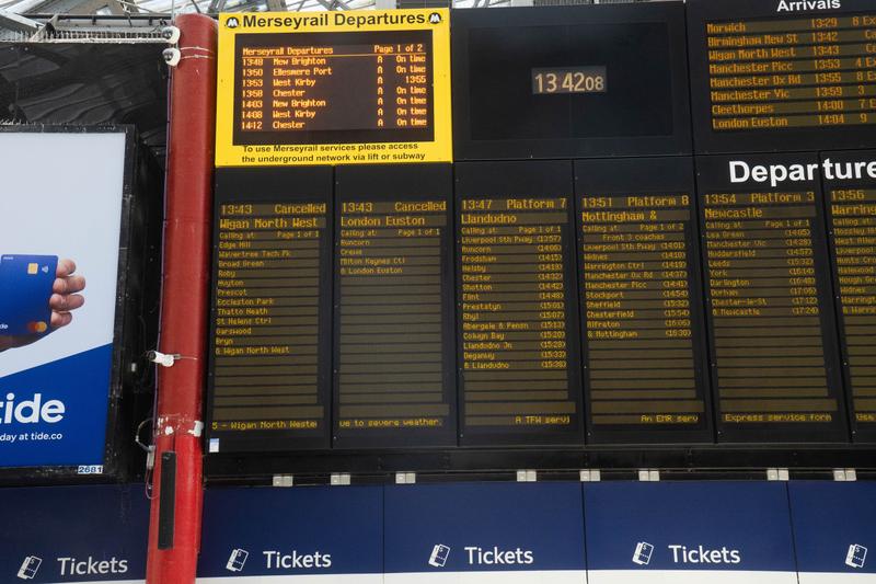 Canceled trains in Liverpool.