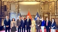 グエン・クオック・ズン大使がアメリカ合衆国ミネソタ州を訪問し、そこで活動を行った。