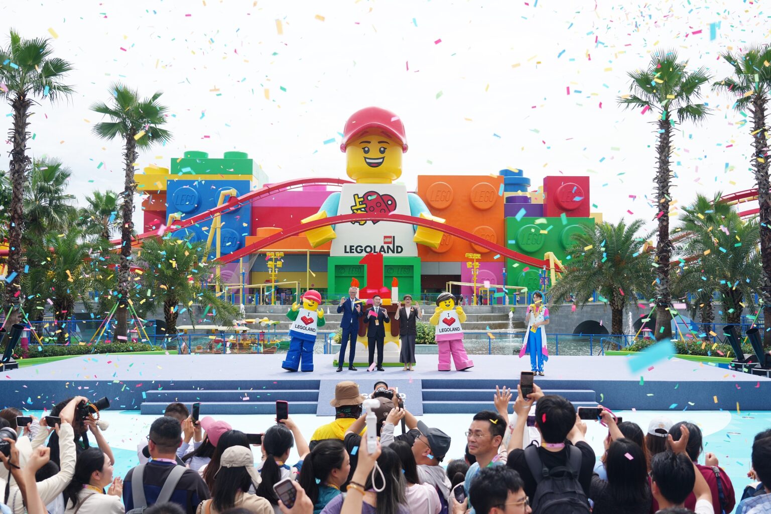 上海レゴランド、開業1年で来園者数が累計200万人突破 上海レゴランド、開業1年で来園者数が累計200万人突破