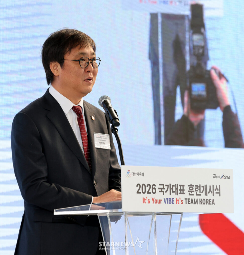 「韓国体育史に残る偉大な革新の歩み」 崔輝英大臣、体育会選挙人団改正案の可決を歓迎 | STARNEWS