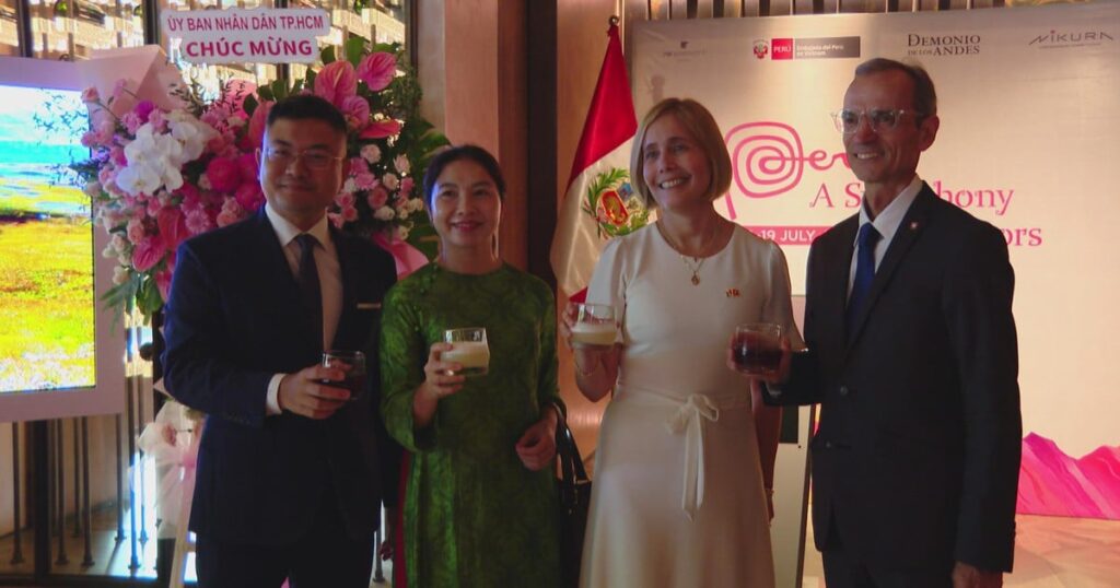 ホーチミン市におけるペルー共和国建国記念日の祝賀行事 Vietnam.vn - Nền tảng quảng bá Việt Nam