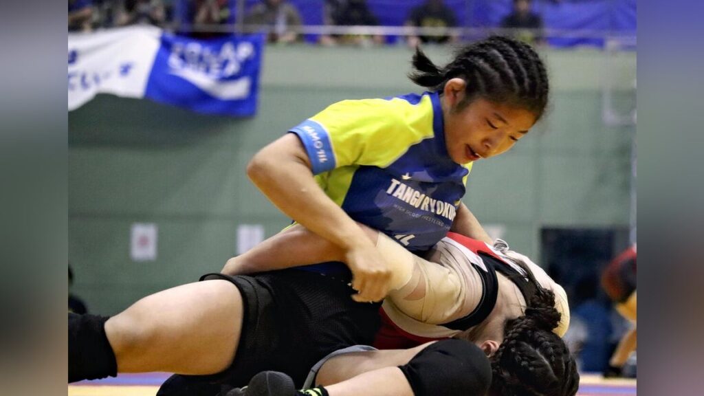 インターハイ レスリング 女子68キロ級の京都勢対決、京都八幡・安見心 制す…46キロ級は丹後緑風・木村椿がV「自分を信じて挑むことができた」 : 読売新聞 インターハイ レスリング 女子68キロ級の京都勢対決、京都八幡・安見心 制す…46キロ級は丹後緑風・木村椿がV「自分を信じて挑むことができた」 : 読売新聞