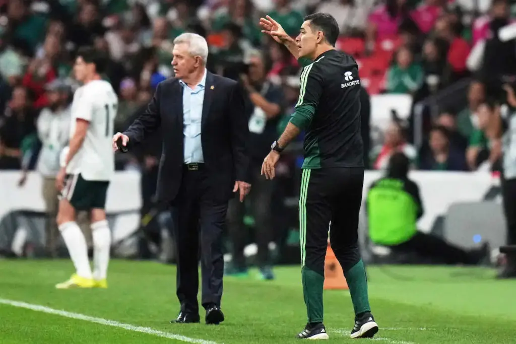 メキシコ代表新監督に“皇帝”ラファエル・マルケス氏が就任 W杯16強アギーレ前監督の後任 – スポニチ Sponichi Annex サッカー メキシコ代表新監督に“皇帝”ラファエル・マルケス氏が就任 W杯16強アギーレ前監督の後任 - スポニチ Sponichi Annex サッカー