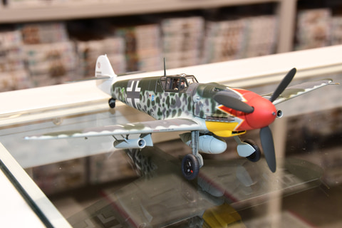 ロケット弾発射筒を装備可能! 「1/48 メッサーシュミット Bf109 G-6 後期生産型」、大戦末期まで活躍したドイツの主力戦闘機【タミヤ撮り下ろし】(HOBBY Watch) ロケット弾発射筒を装備可能! 「1/48 メッサーシュミット Bf109 G-6 後期生産型」、大戦末期まで活躍したドイツの主力戦闘機【タミヤ撮り下ろし】(HOBBY Watch)