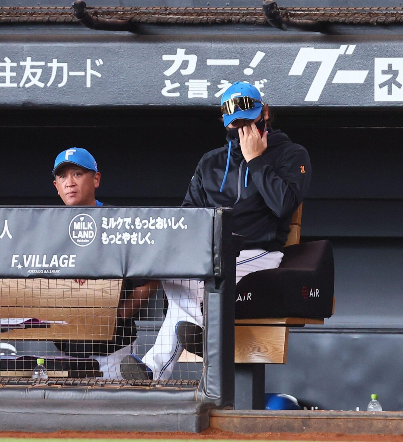 日本ハム・新庄監督「もちろん」 吉田の懲罰交代に言及「スライディングしてたら間違いなくセーフなんで」 三回に緩慢走塁で二塁アウト五回守備から交代(デイリースポーツ) – Yahoo!ニュース 日本ハム・新庄監督「もちろん」 吉田の懲罰交代に言及「スライディングしてたら間違いなくセーフなんで」 三回に緩慢走塁で二塁アウト五回守備から交代(デイリースポーツ) - Yahoo!ニュース
